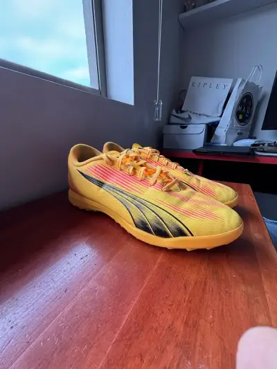 Zapatillas deportivas amarillas - miniatura 4