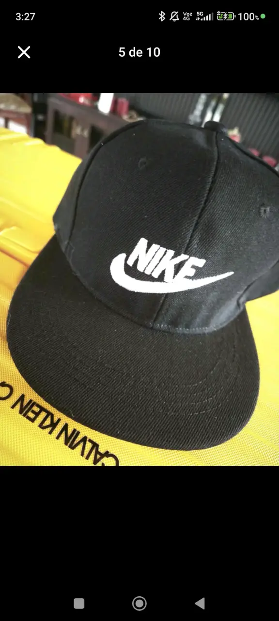 Gorra negra Nike - 1