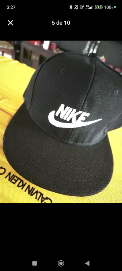 Gorra negra Nike - miniatura 1