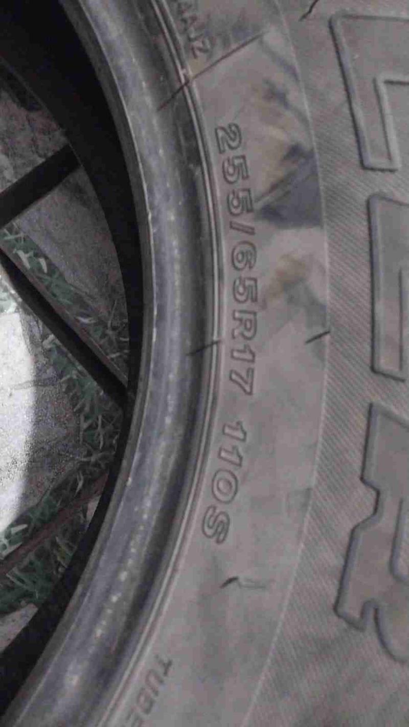 Neumático Bridgestone usado - 5