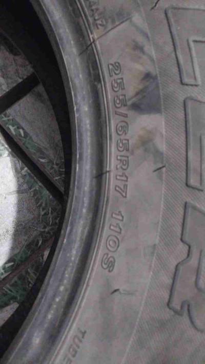 Neumático Bridgestone usado - miniatura 5