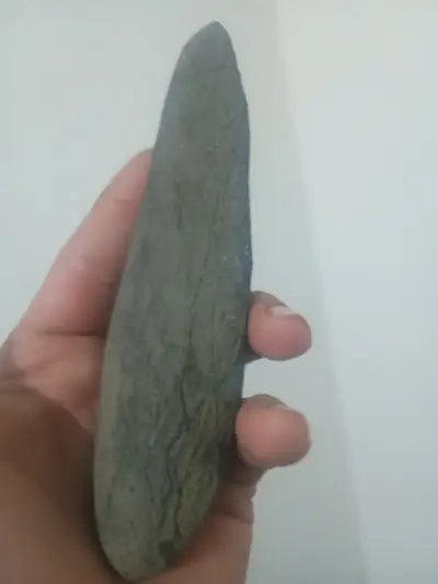 Piedra decorativa triangular - miniatura 2