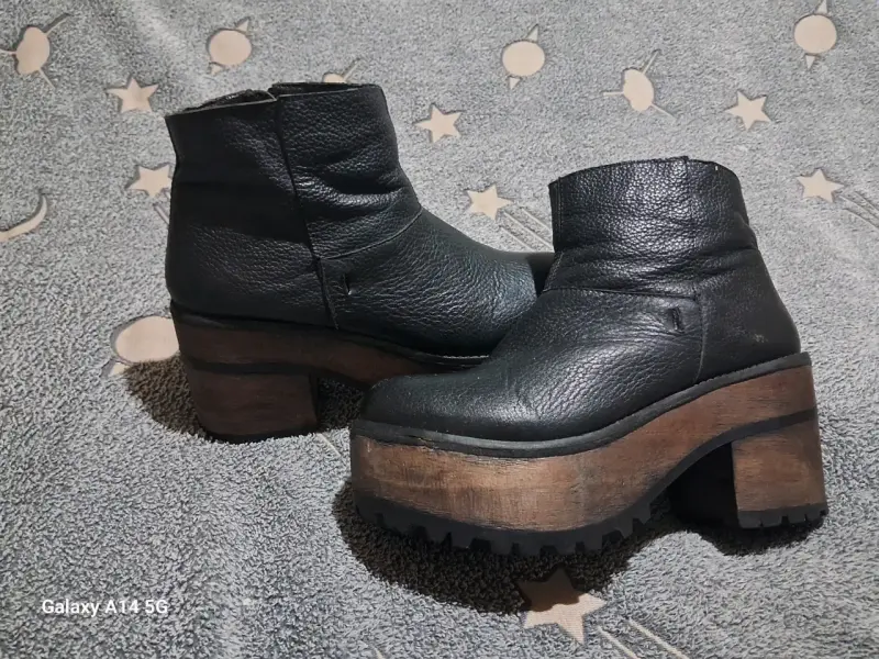 Botines de cuero negro con plataforma - 1