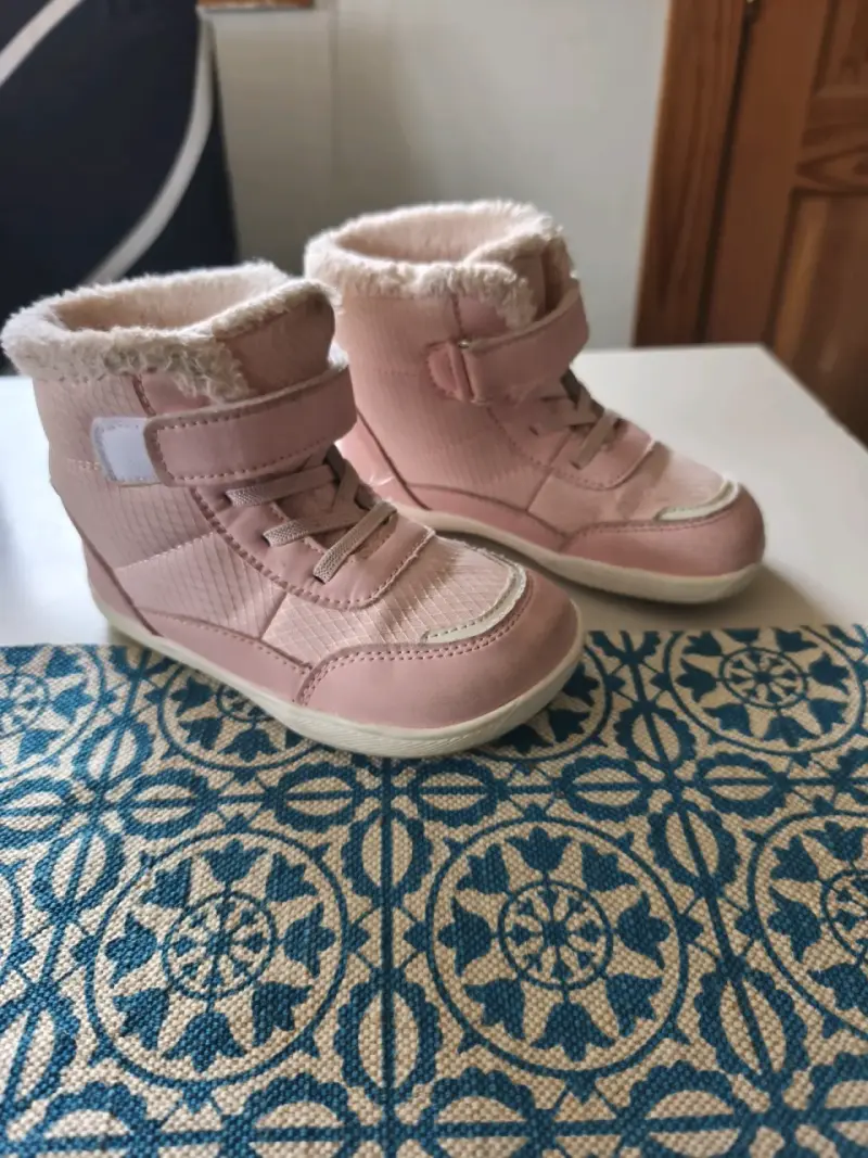 Botines rosados ergonómicos