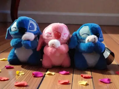Trío de peluches Kuromi - miniatura 2