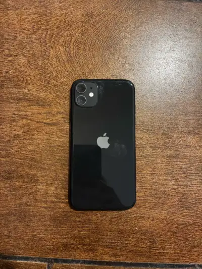 iPhone 11 en buen estado, 64 GB - miniatura 4