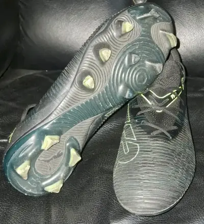 Zapatos de fútbol con toperoles - miniatura 1