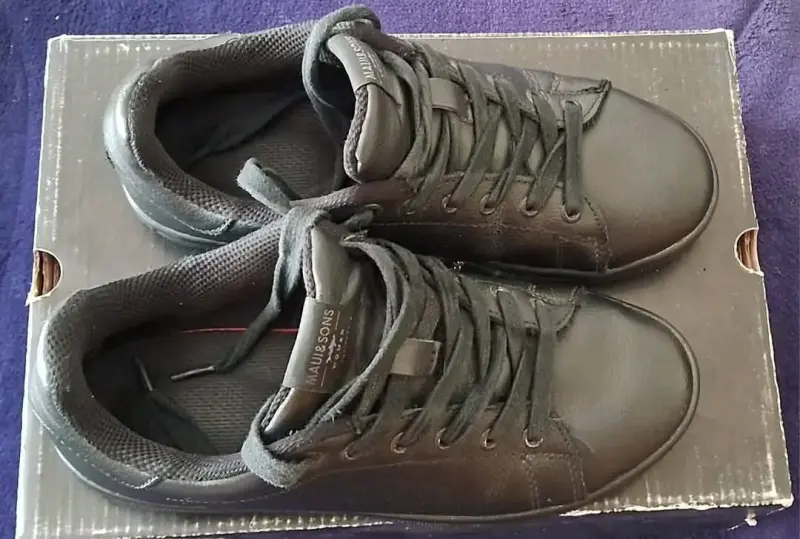 Zapatillas negras de cuero - 1