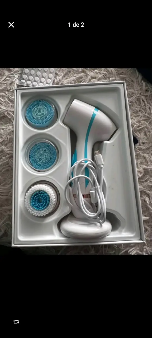 Cepillo facial eléctrico