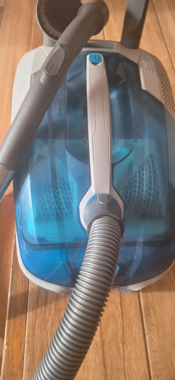 AspiradoraThomas aquafilter azul con accesorios - 2