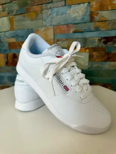 🤍🔥 Reebok Classic Originales Blancas Talla 36 🔥🤍 - miniatura 1