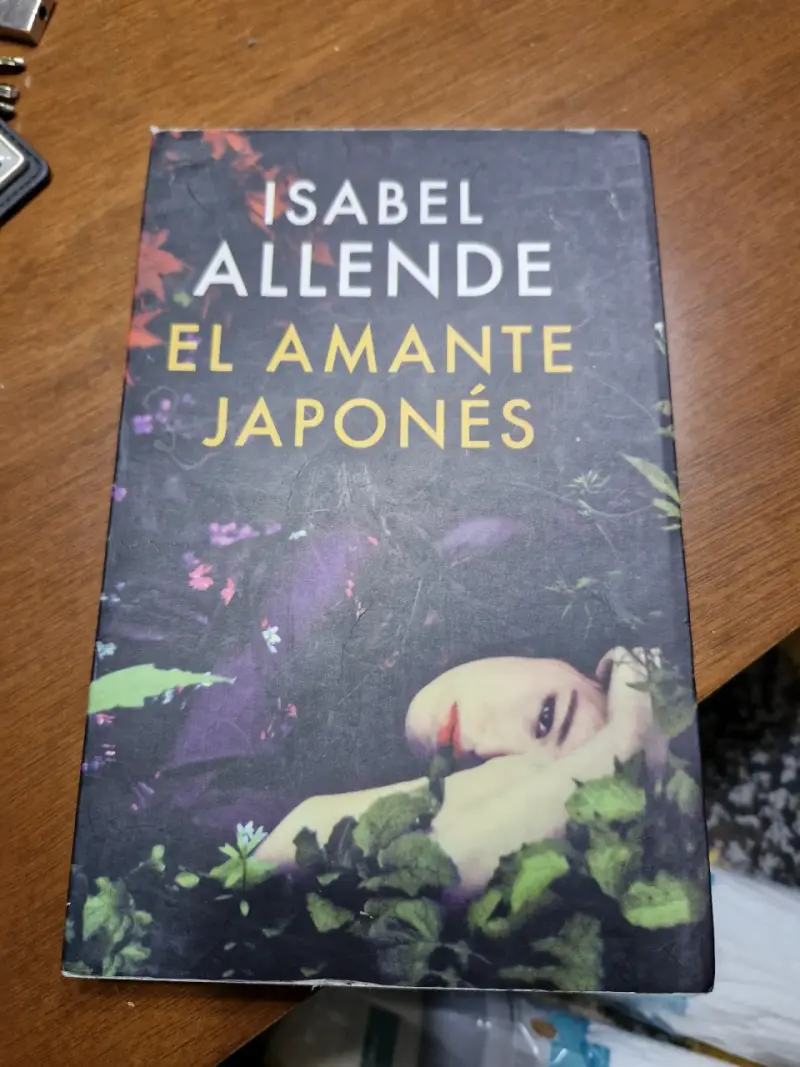 Libro 'El amante japonés' Isabel Allende
