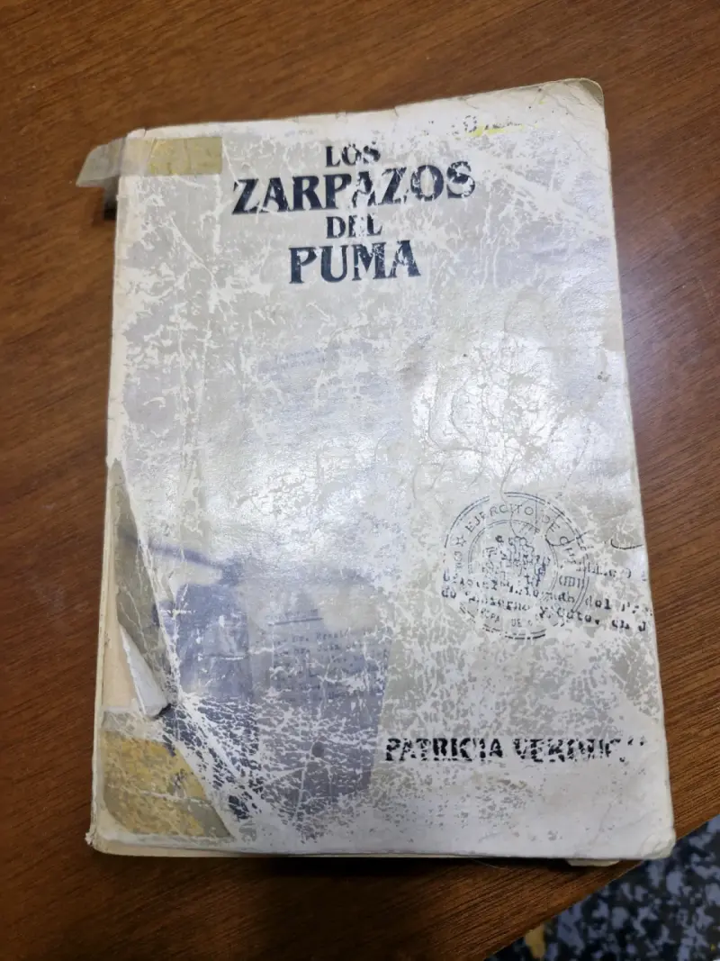 Libro 'Los Zarpazos del Puma' usado
