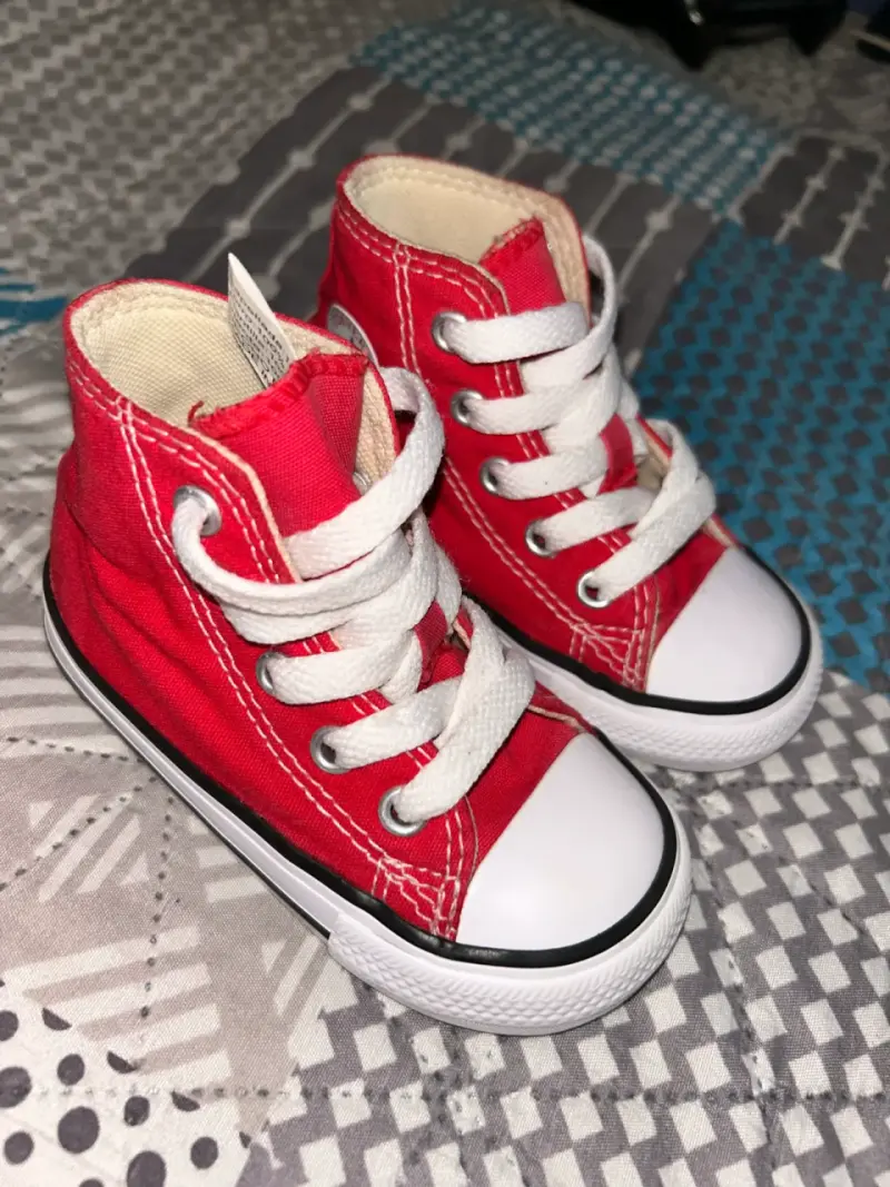 Zapatillas converse rojas para bebé - 1