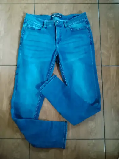 Jeans mossimo de hombre talla 42 - miniatura 1