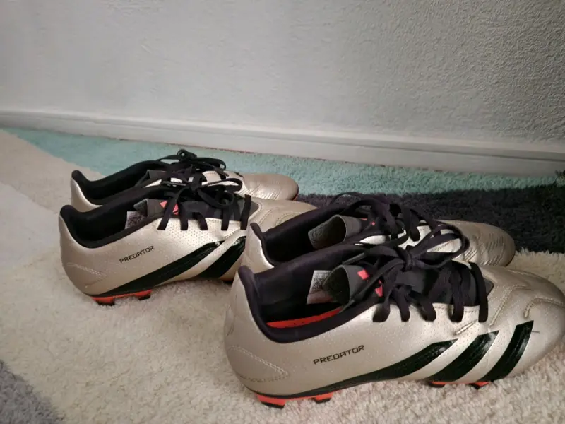 Zapatos fútbol pasto Adidas - 2