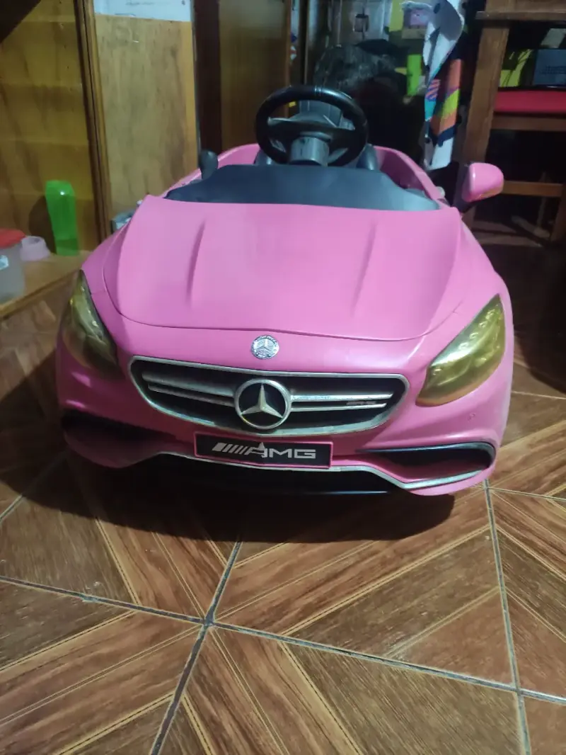 Auto eléctrico infantil rosa - 1