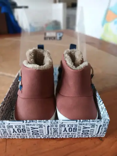 Botas infantiles con forro - miniatura 2