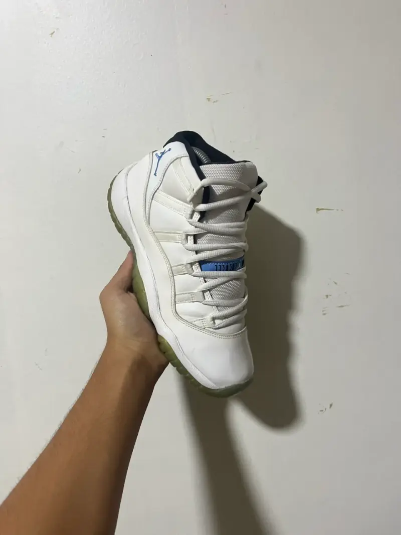 Zapatillas deportivas blancas - 1