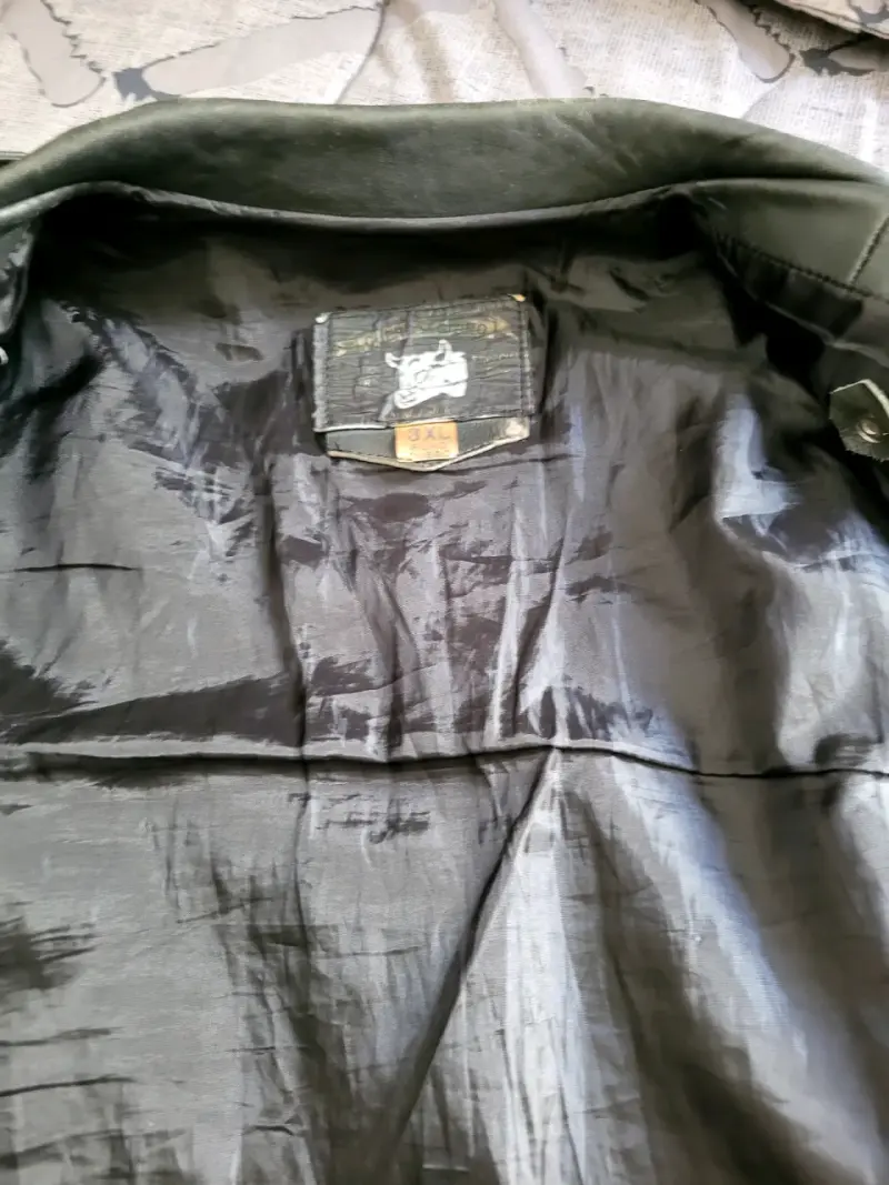 Chaqueta de cuero negra con cierre - 6