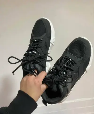 Zapatillas deportivas negras - miniatura 1