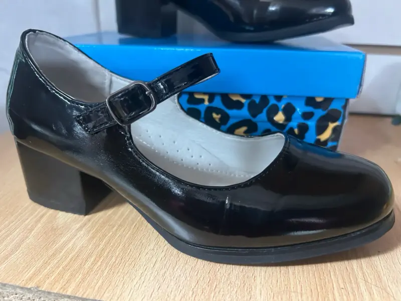 Zapatos negros numero 34 - 1