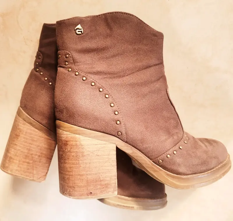 Botines marrones con tacón