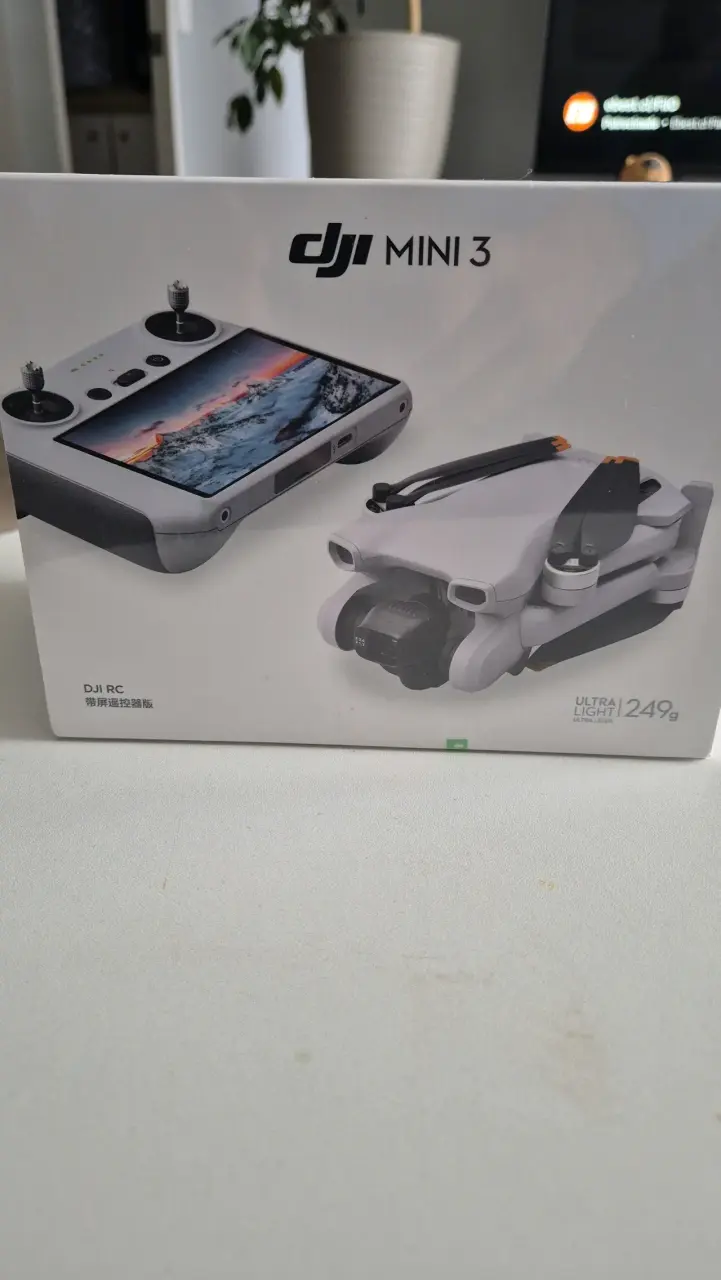 Drone DJI Mini 3 con control Rc2 nuevo sellado - 4