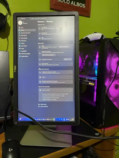 Monitor Dell P2014Ht IPS 20” Ajustable - miniatura 2