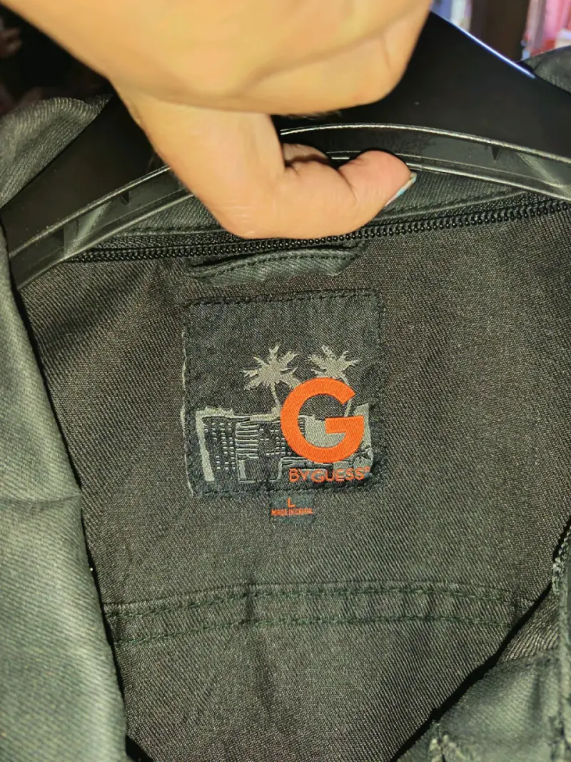Chaqueta negra de mezclilla by guess - 3