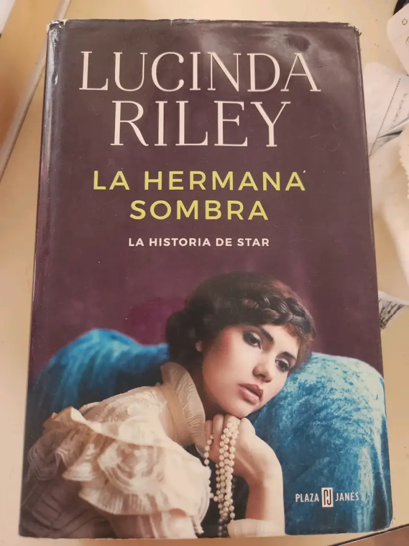 Libro 'La Hermana Sombra' de Lucinda Riley