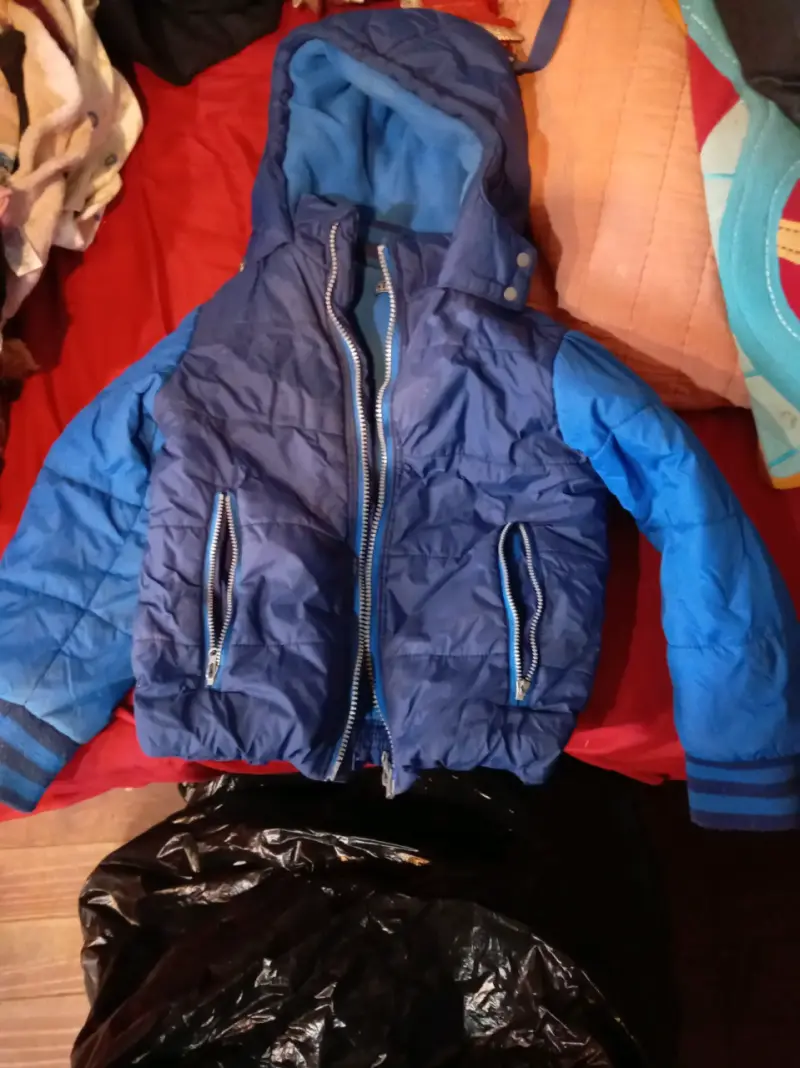 Chaqueta azul para niño