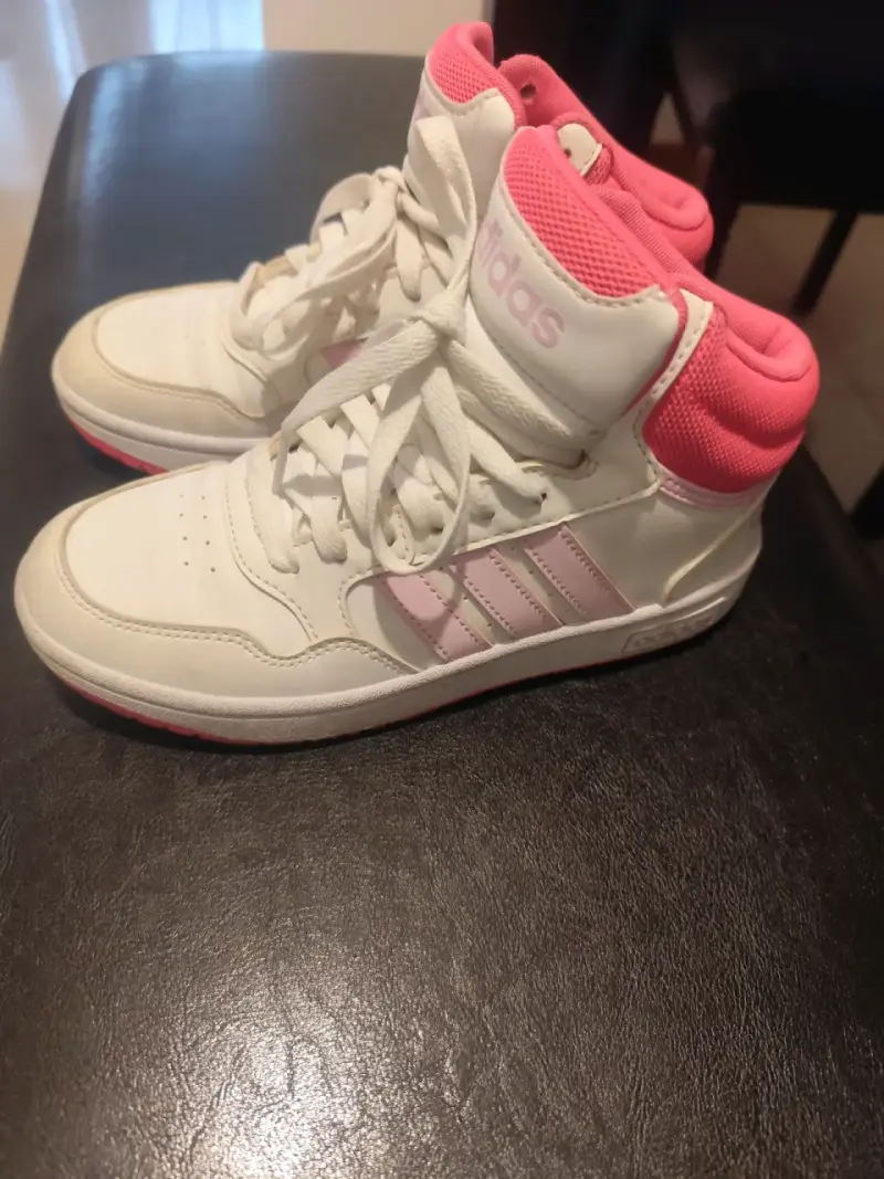 Zapatillas deportivas blancas y rosadas - 5
