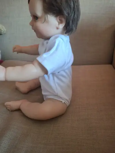 Muñeca REBORN - miniatura 3