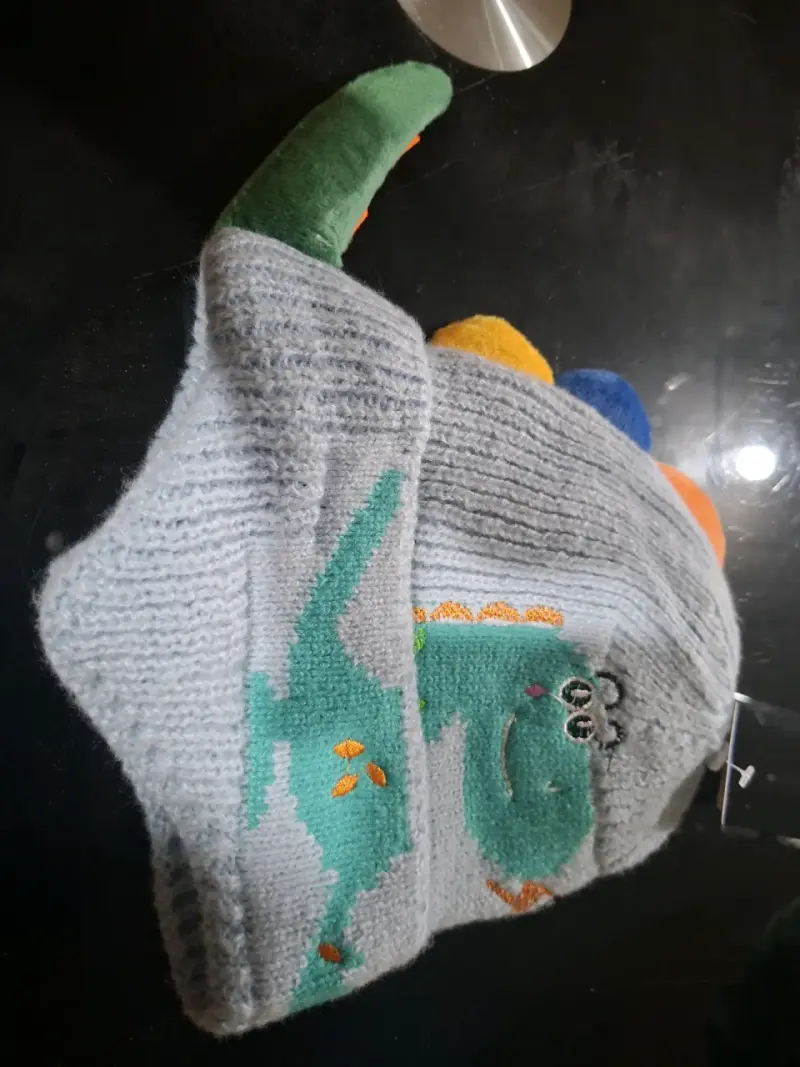 Gorro infantil de dinosaurio - 3