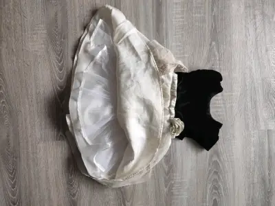 Vestido de niña elegante - miniatura 3