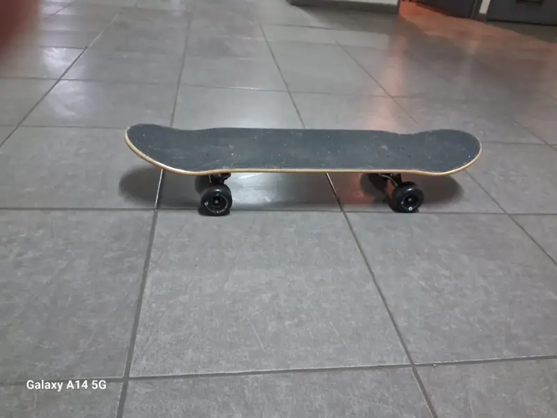 Tabla de skate colorida - 2