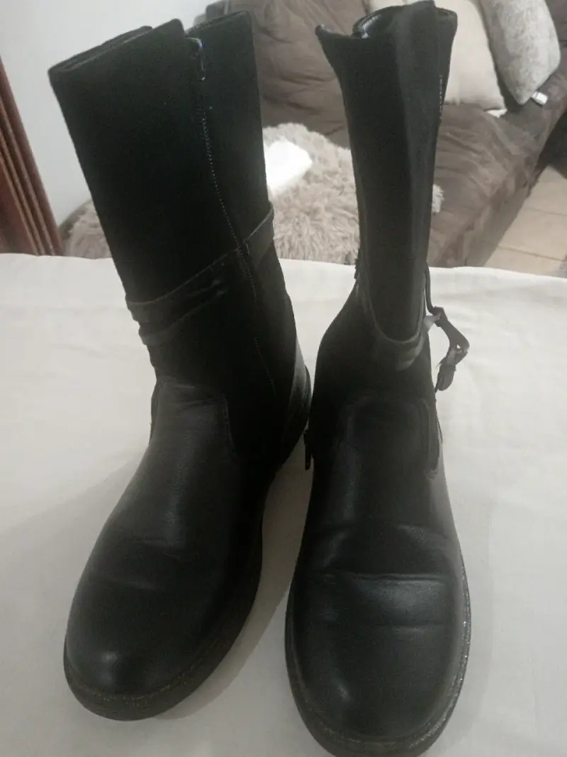 Botas negras de cuero Fagus - 2