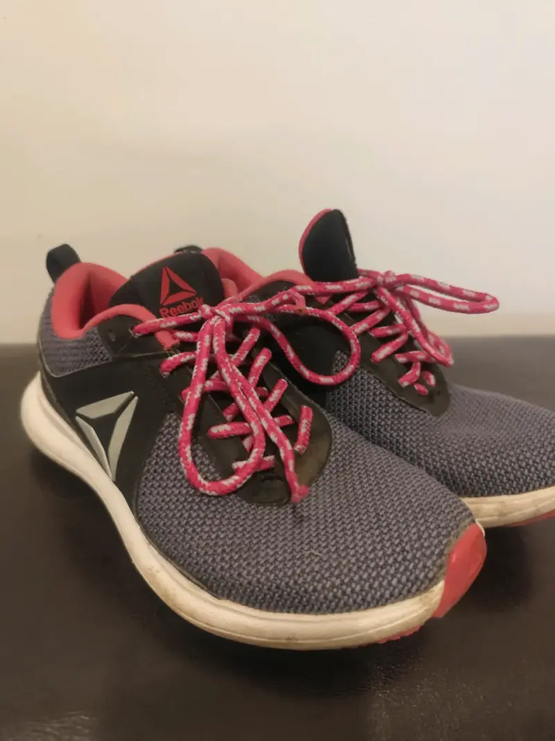 Zapatillas deportivas Reebok gris y rosa - 1