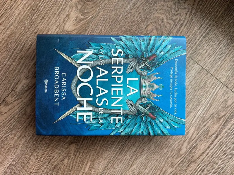 Libro 'La Serpiente y las Alas de la Noche' - 1