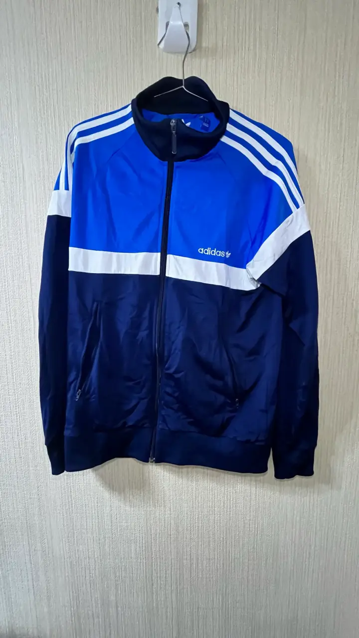 Chaqueta deportiva Adidas - 1