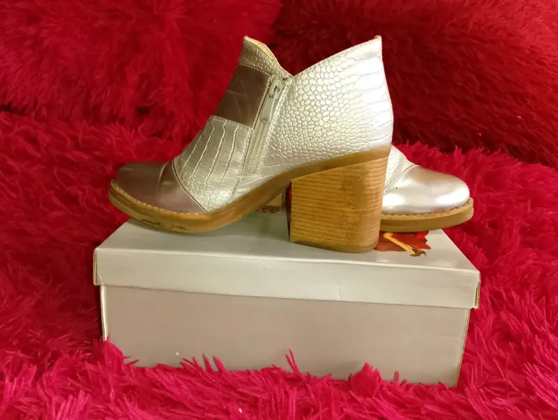 Botines de tacón beige - 1
