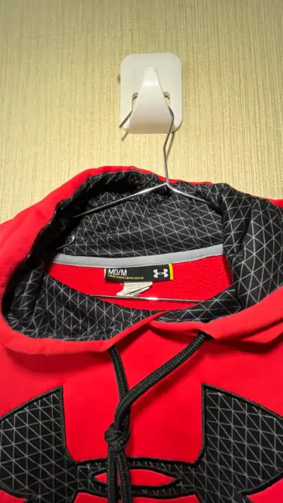 Polerón rojo Under Armour - miniatura 2