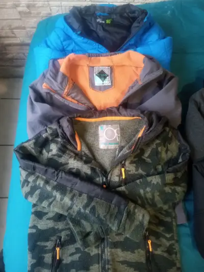 Chaquetas de invierno para niños - miniatura 1