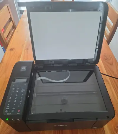 Impresora multifuncional Canon - miniatura 1