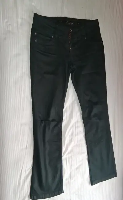 Jeans negros para mujer - miniatura 1