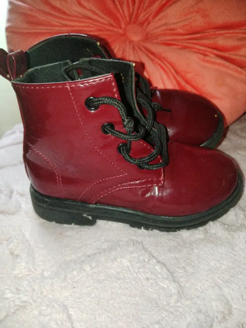 Botas de cuero burdeo marca vinnys - 3