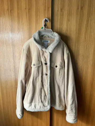 Chaqueta beige con corderito - miniatura 2