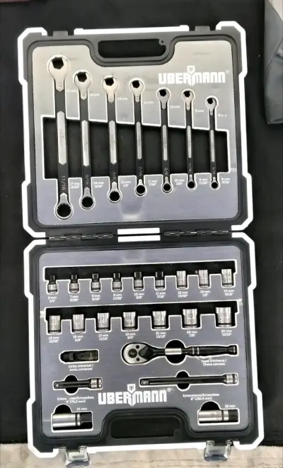 Set de llaves y dados Ubermann - miniatura 1