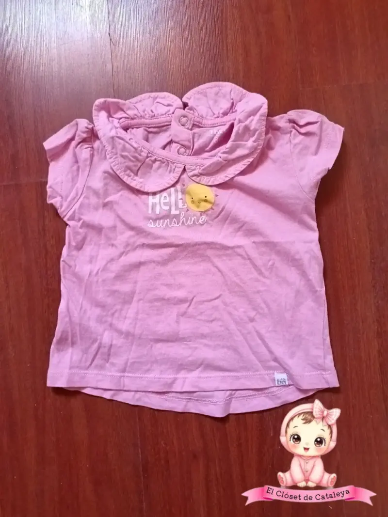 Polera rosa infantil con cuello